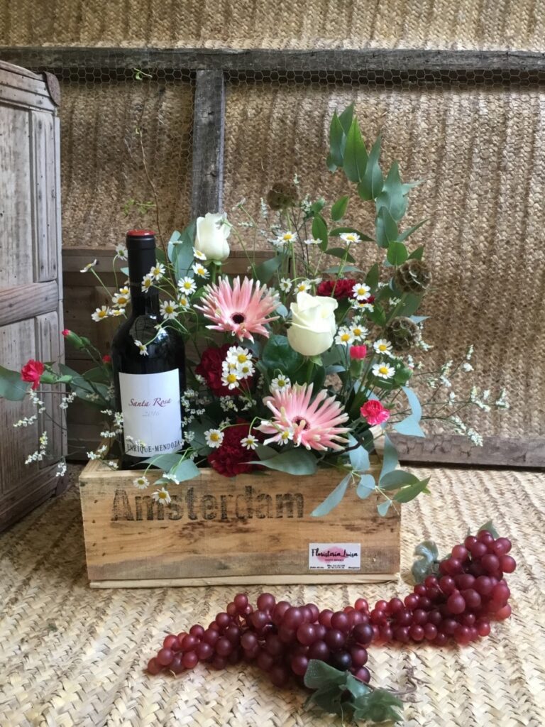Flores y vino caja nº 2 | Floristería Luisa Online